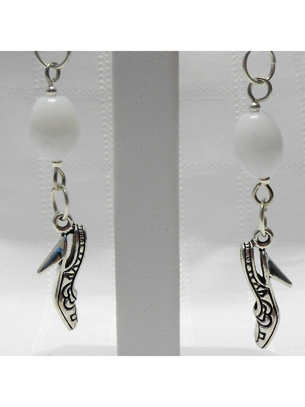 No 798 Handmade earrings with Tibetan silver charms shoes